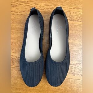 Danskin Women's Ribbed Black Loafers